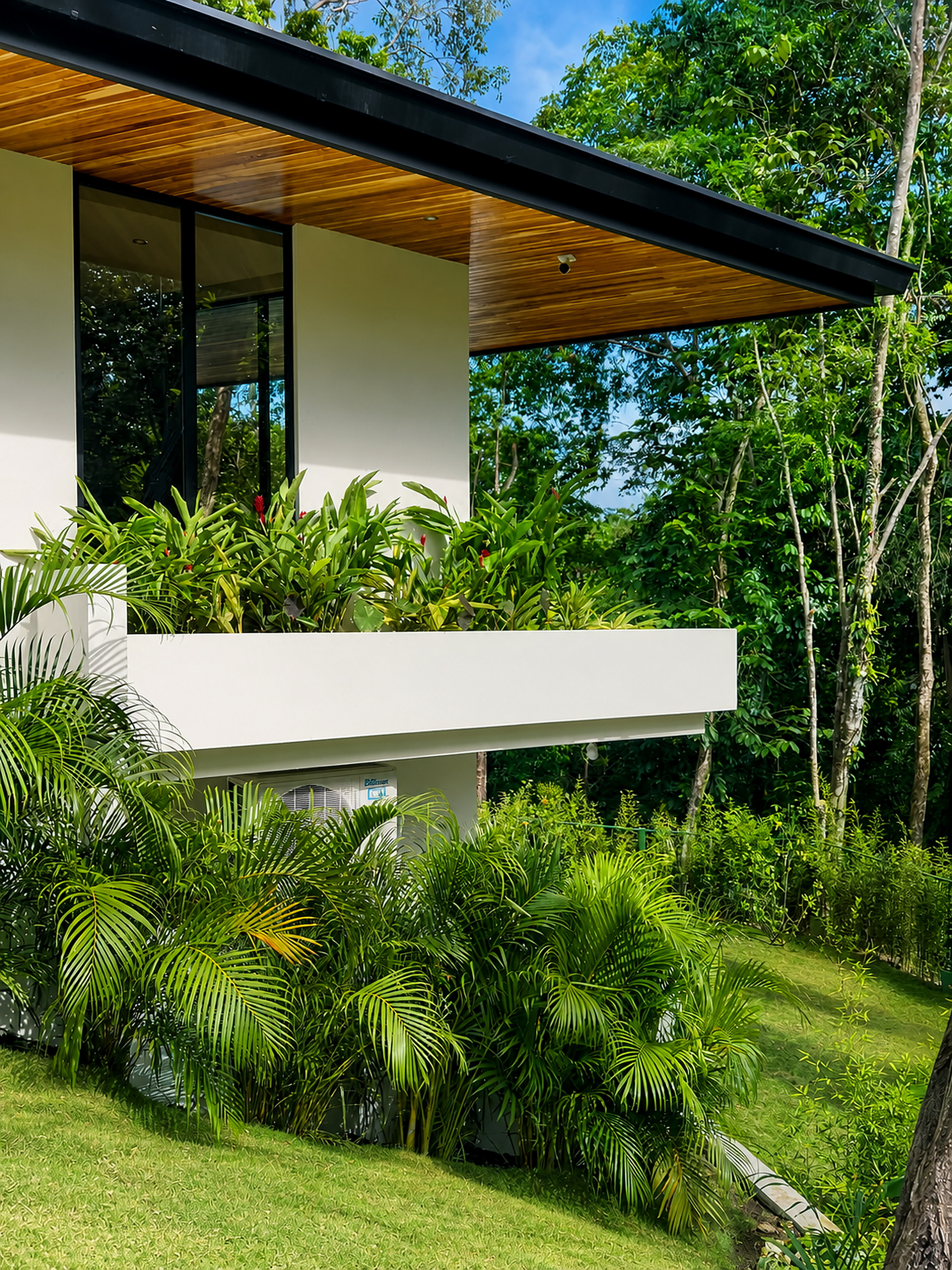 Proyecto real de diseño y paisajismo realizado por Green Shades — fotografía 2